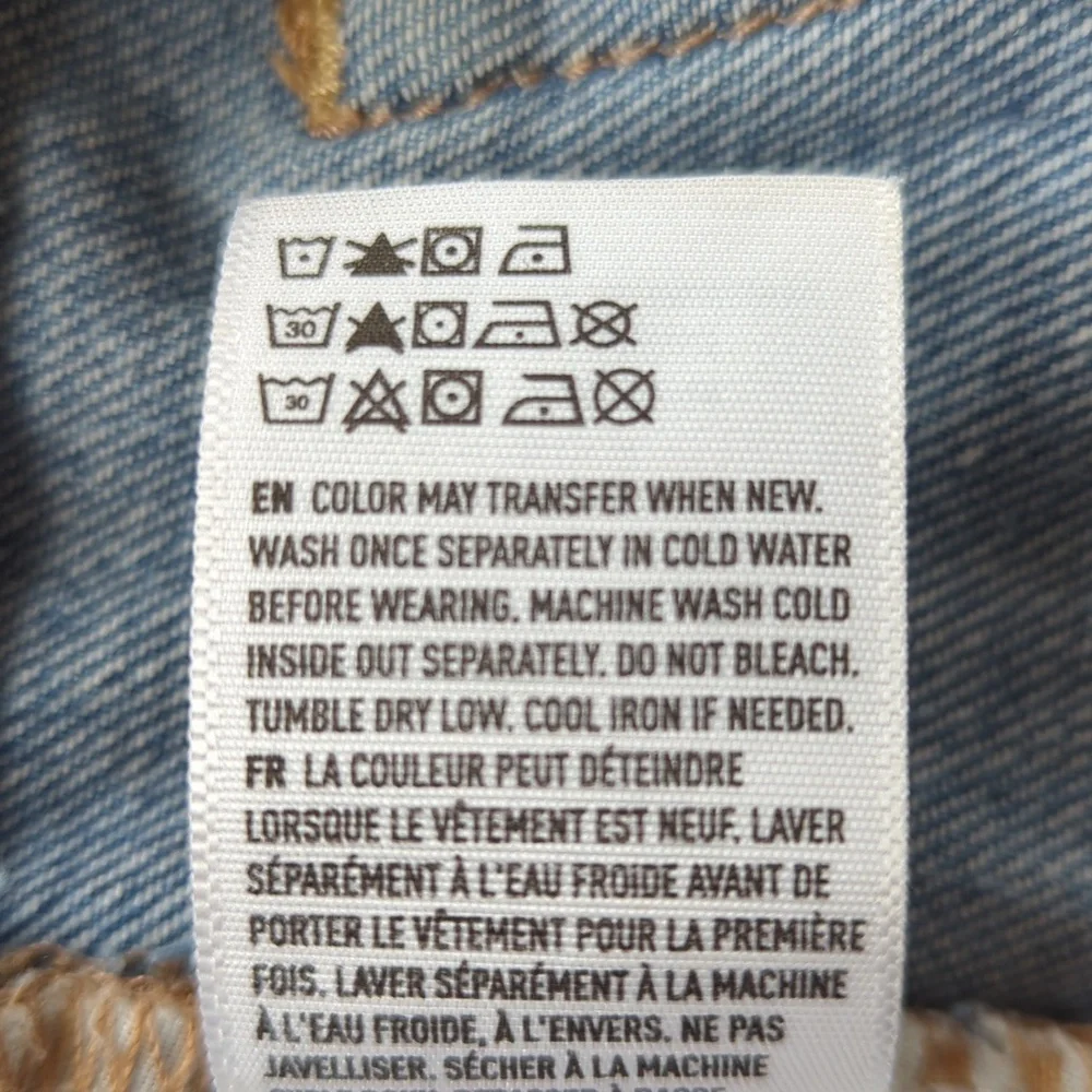 AEO Distressed Tom Girl Shortie Ripped Distressed Frayed Jean Shorts 2 Blue - Picture 10 of 15